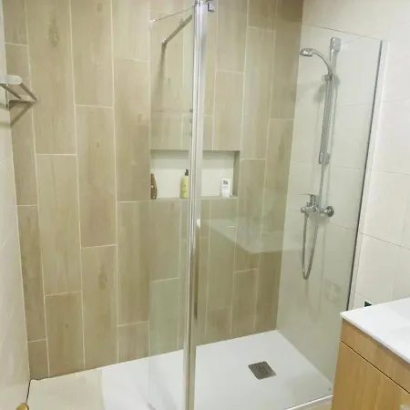 Relaxante Com Terraco E Proximo Da Praia, No 2º Andar קווארטיירה