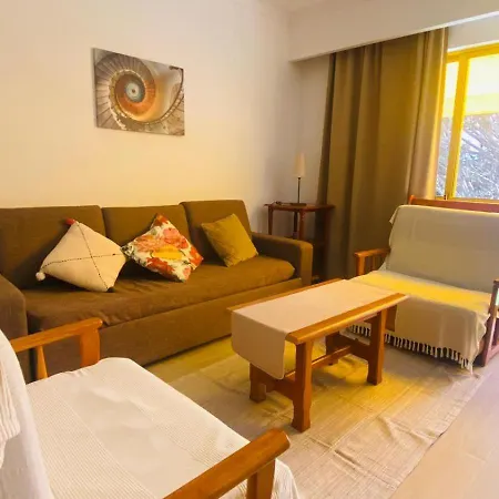 Relaxante Com Terraco E Proximo Da Praia, No 2º Andar Apartament