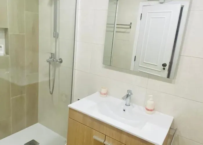 Relaxante Com Terraco E Proximo Da Praia, No 2º Andar Apartment Quarteira