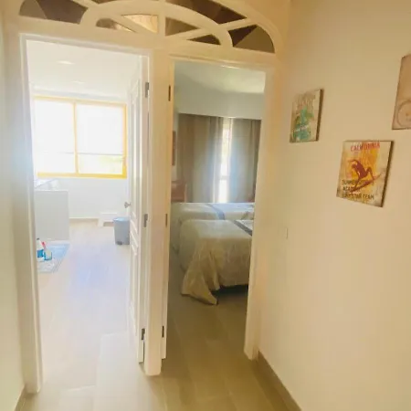 Apartment Relaxante Com Terraco E Proximo Da Praia, No 2º Andar