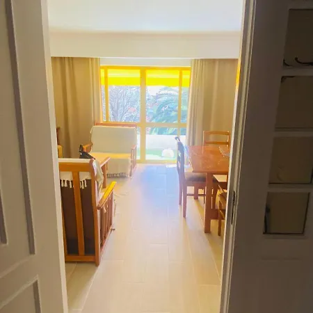 Apartment Relaxante Com Terraco E Proximo Da Praia, No 2º Andar Quarteira