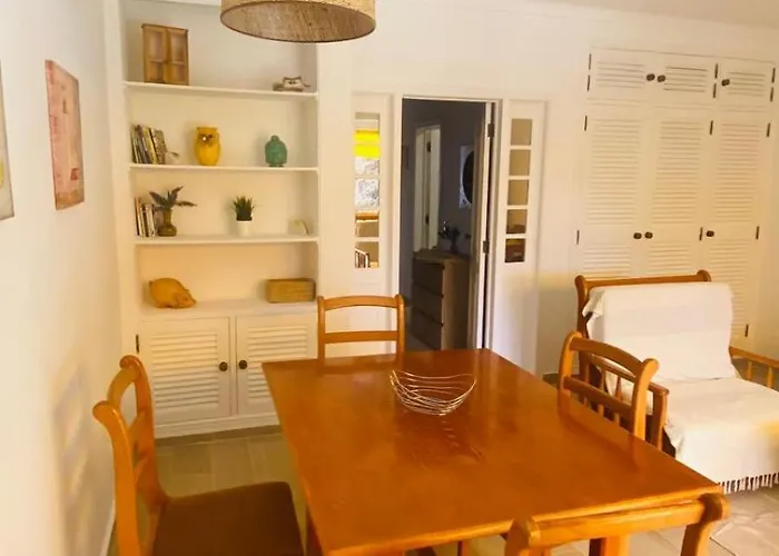 Appartement Relaxante Com Terraco E Proximo Da Praia, No 2º Andar *